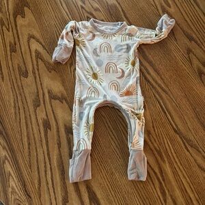 Little Sleepies Rainbow and Sun Print Zippy